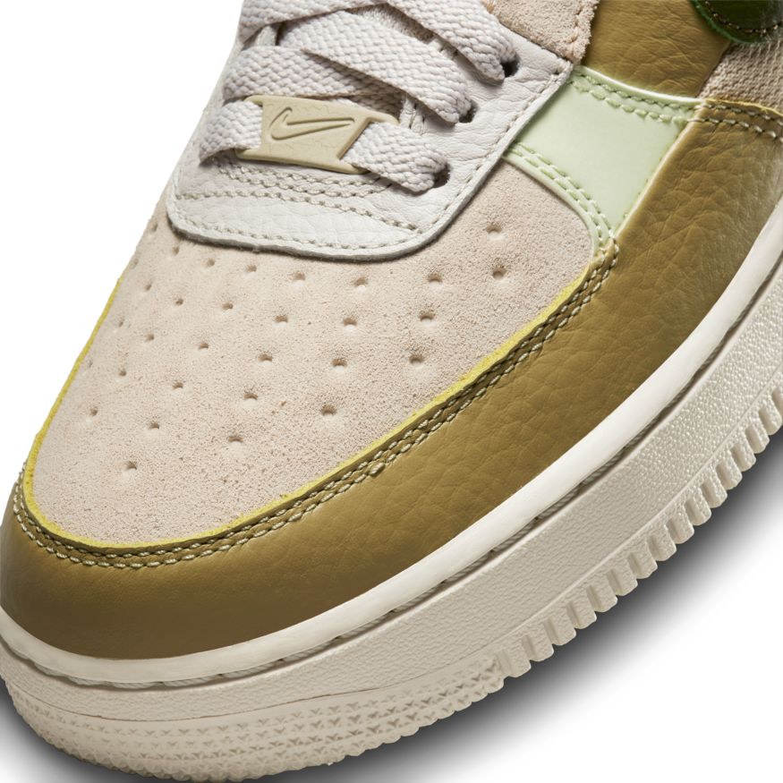 WMNS Nike Air Force 1