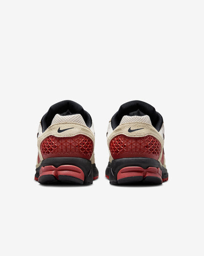 Nike Men's Zoom Vomero 5 Shoes - Desert Khaki / Light Orewood Brown / Mars Stone / Black