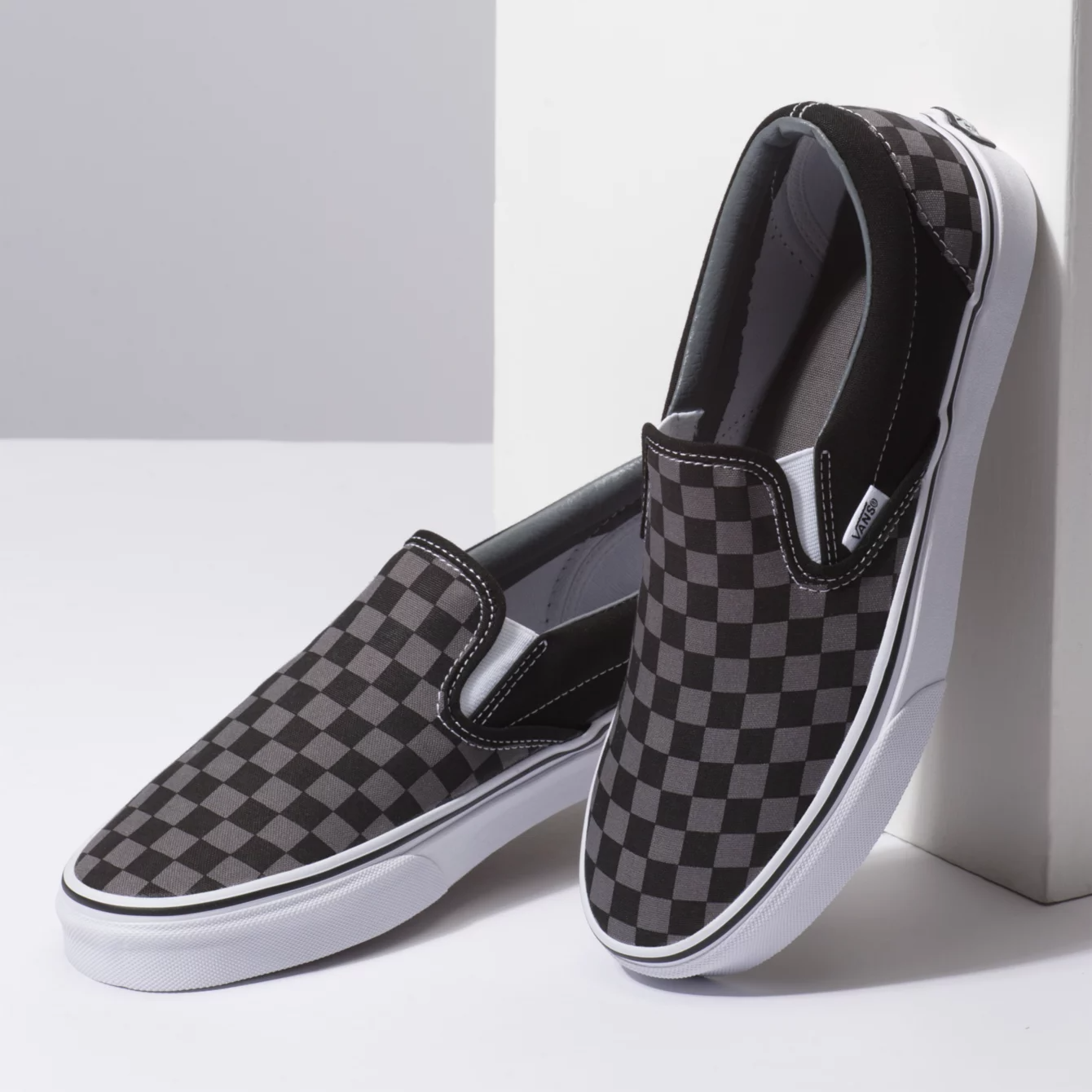 Vans Unisex Classic Slip On Checkerboard Shoes - Black / Pewter