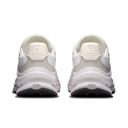 On Running Women's Cloudnova Rift Shoes - White / Ice