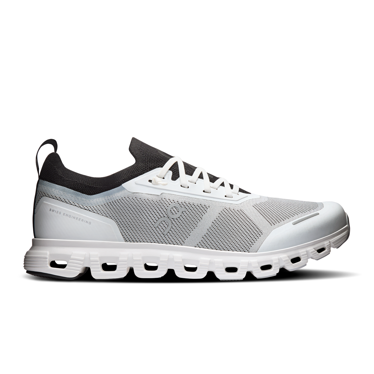 On Running Men's Cloud 6 Versa Shoes - White / Black