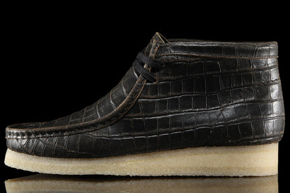 Wallabee Boot Black Crocodile Distress