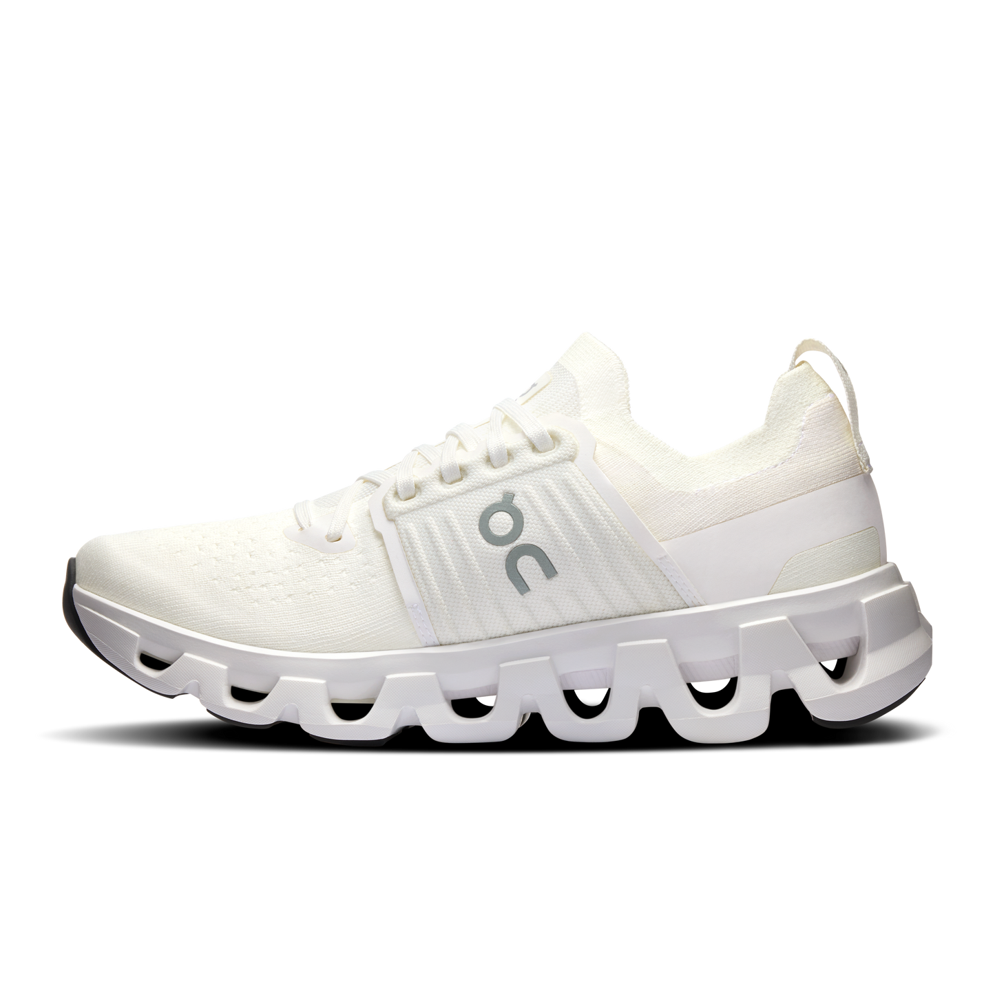 On Running Women's Cloudswift 4 Shoes - White / White