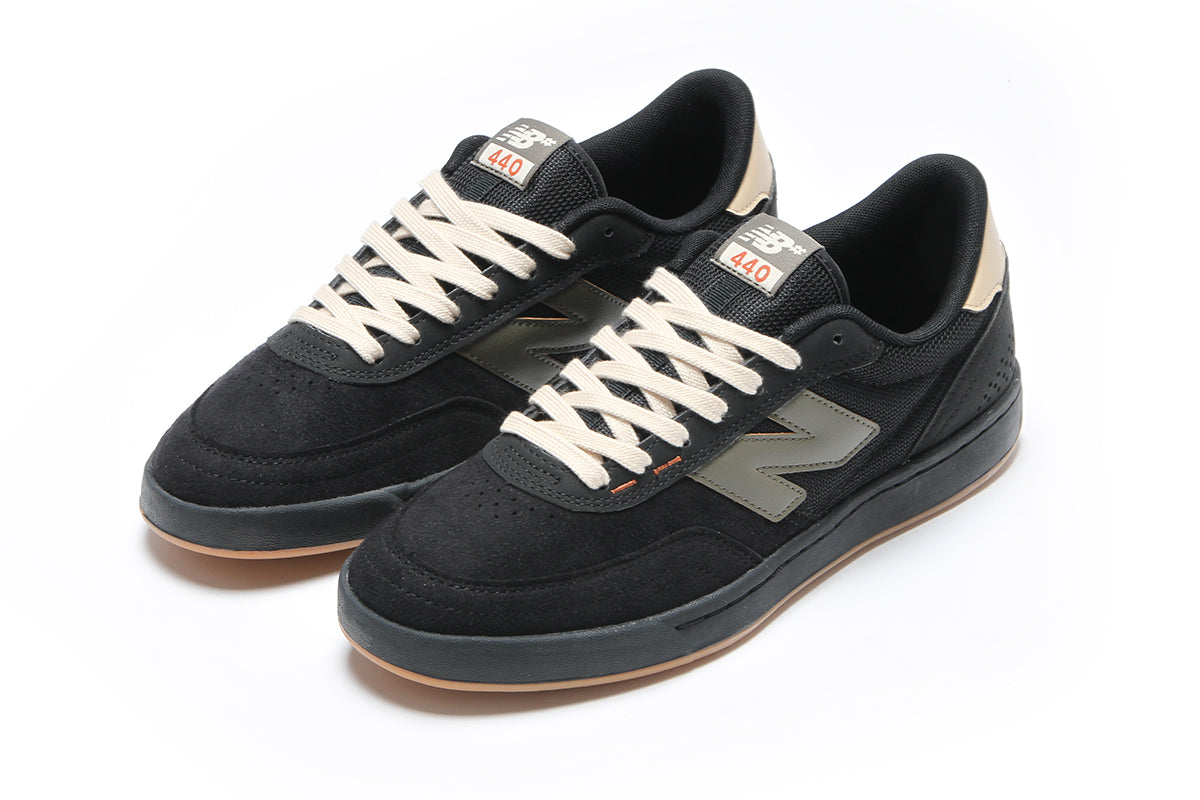 440 V2 - Standard & Wide