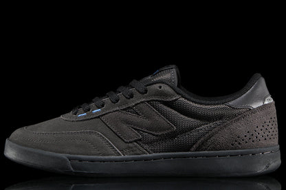 440 V2 - Standard & Wide