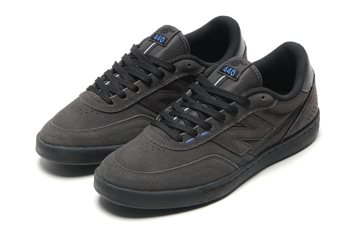 440 V2 - Standard & Wide