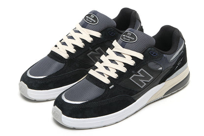 933 - Standard & Wide