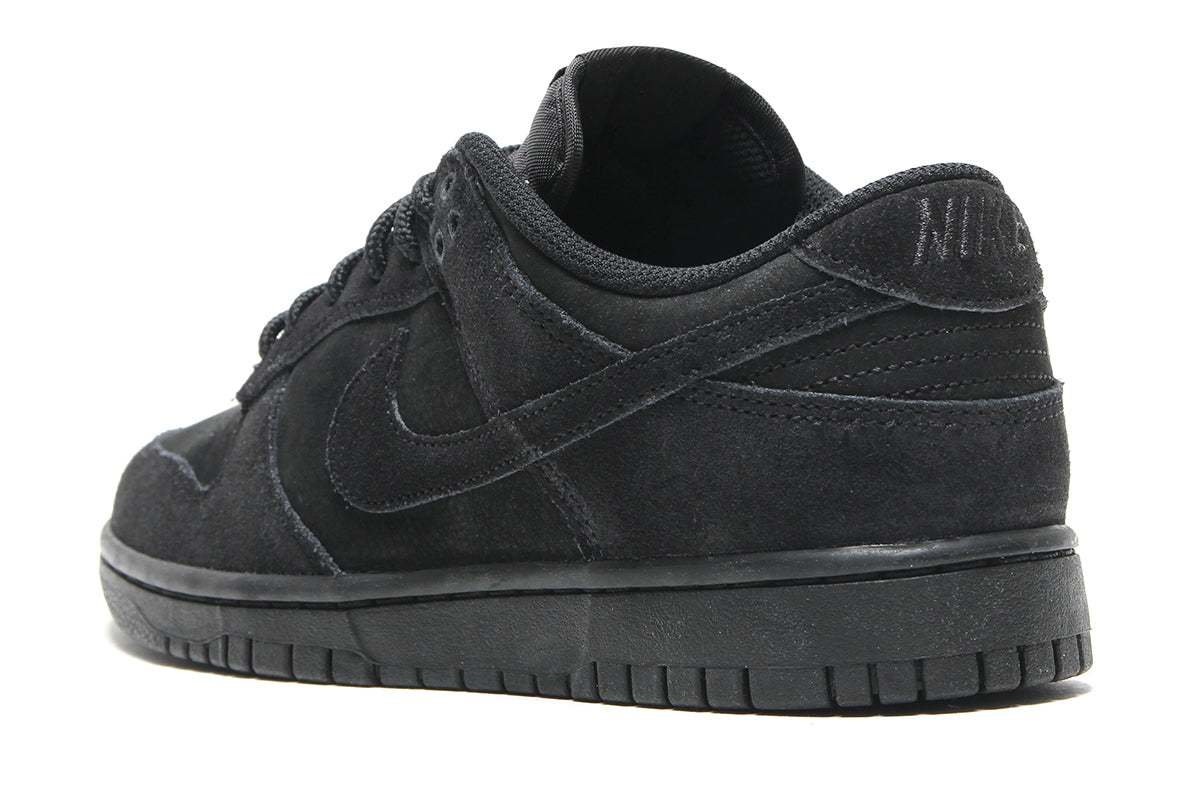 Dunk Low Retro SE