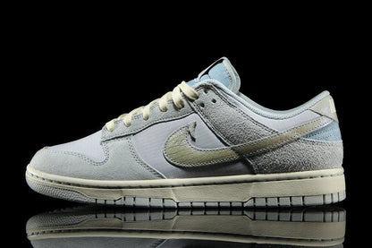 Dunk Low Retro SE