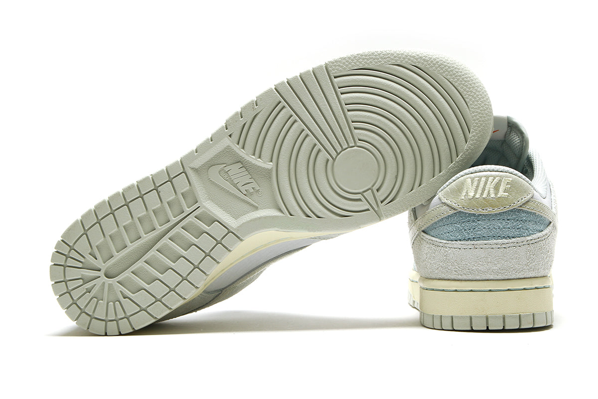 Dunk Low Retro SE