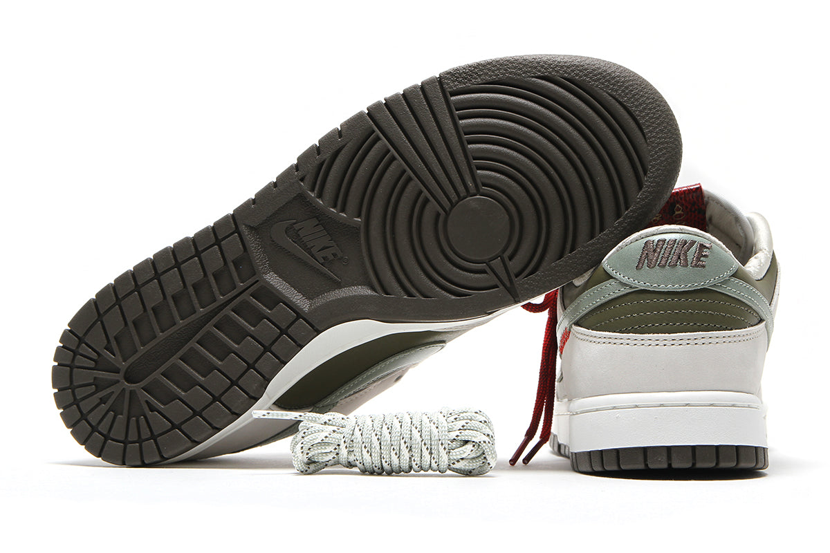 Dunk Low Retro