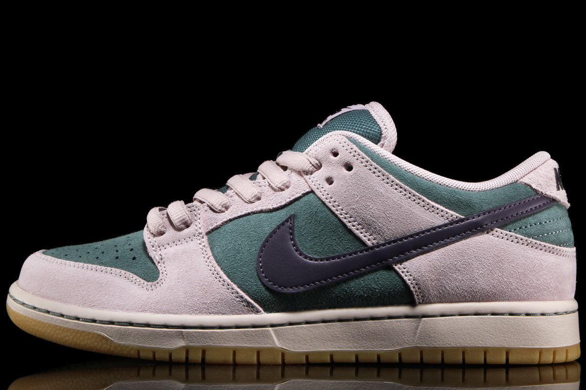Dunk Low Pro