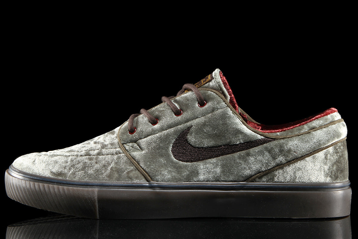 Zoom Janoski OG+ SE