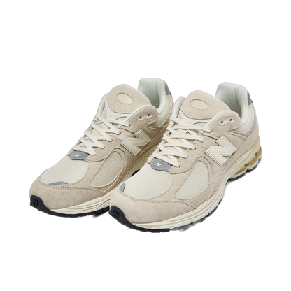 New Balance Men's 2002r Shoes - Calm Taupe / Off White