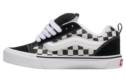 Vans Men's Knu Skool Shoes - Black / White