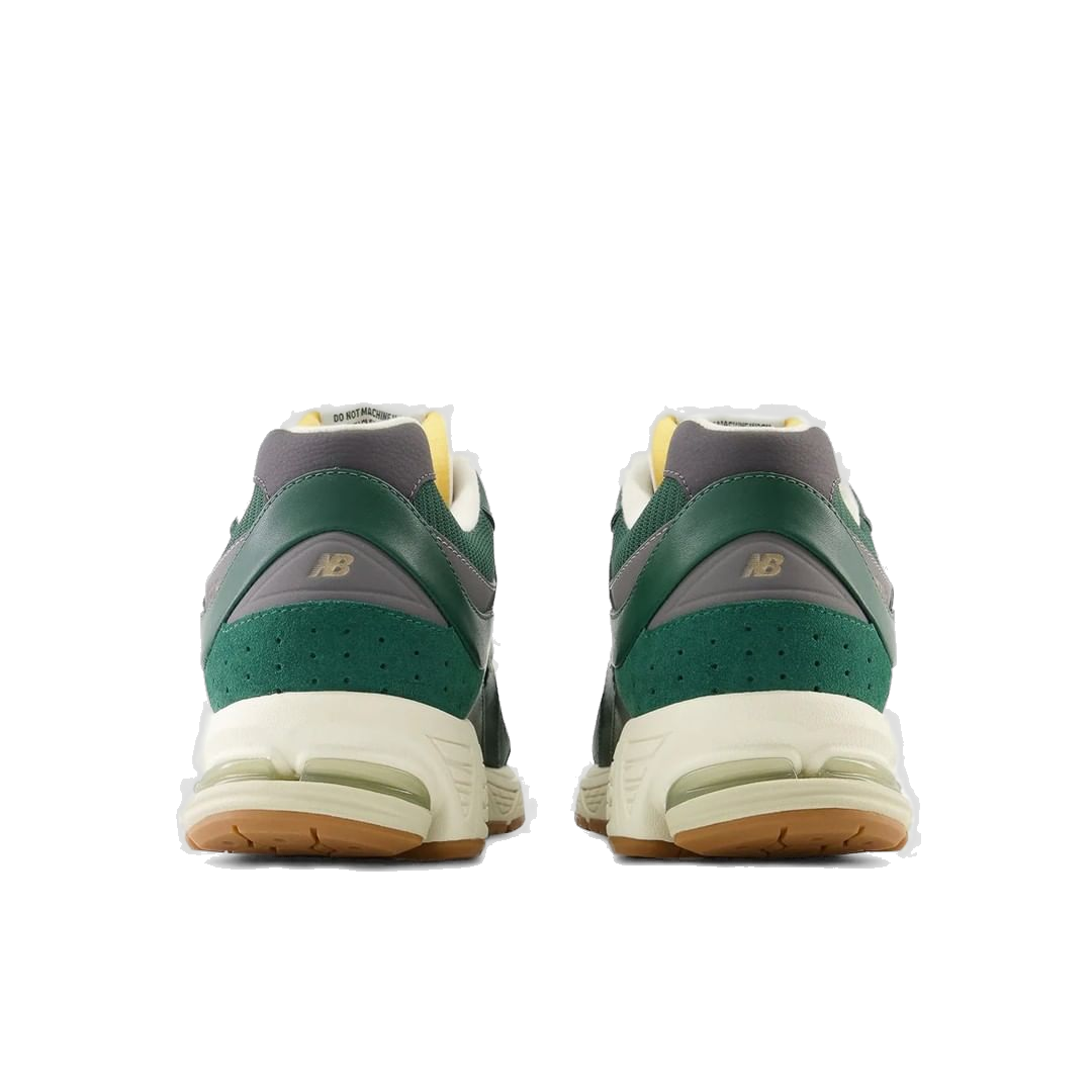 New Balance Men's 2002r Shoes - Nightwatch Green / Grey / White