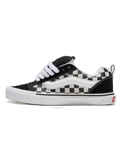 Vans Men's Knu Skool Shoes - Black / White