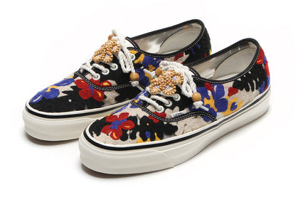 LX Authentic 44 Needlework