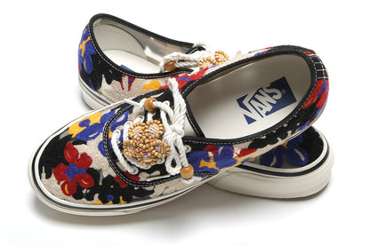 LX Authentic 44 Needlework
